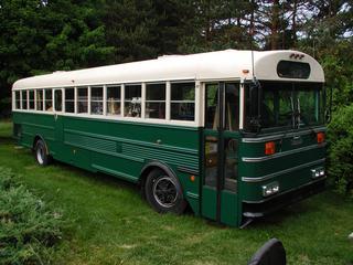 Jake Von Slatt’s sweet school bus conversion