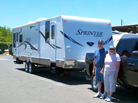 Full-time RVer Lynn Nolan’s favorite RV holiday memory – Discovering Santa lived in her RV park