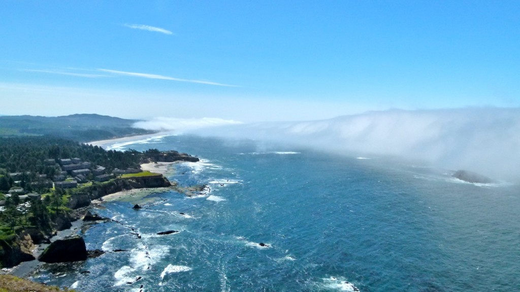 Lunch with an expansive view of the Oregon Coast … Otter Crest State Scenic Viewpoint