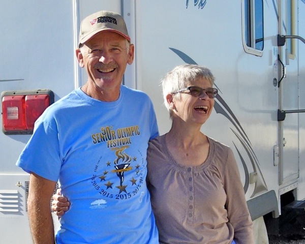 Woodworkers Richard and Donna Shrauger travel south from cold Colorado to winter in sunny Yuma