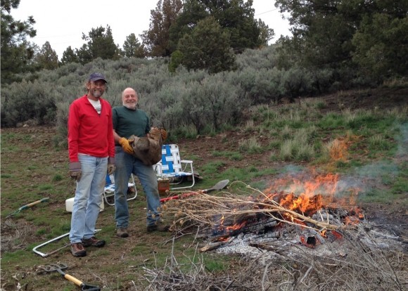 Visiting RV friends in Susanville, Calif.= pavement camping, helping with moving chores, Lassen Ale