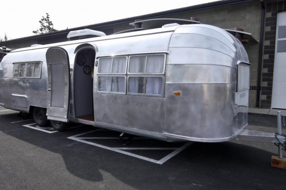 Vintage-airstream-Sovereign