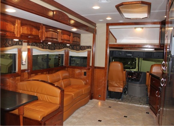 +EquineMotorcoach_interior